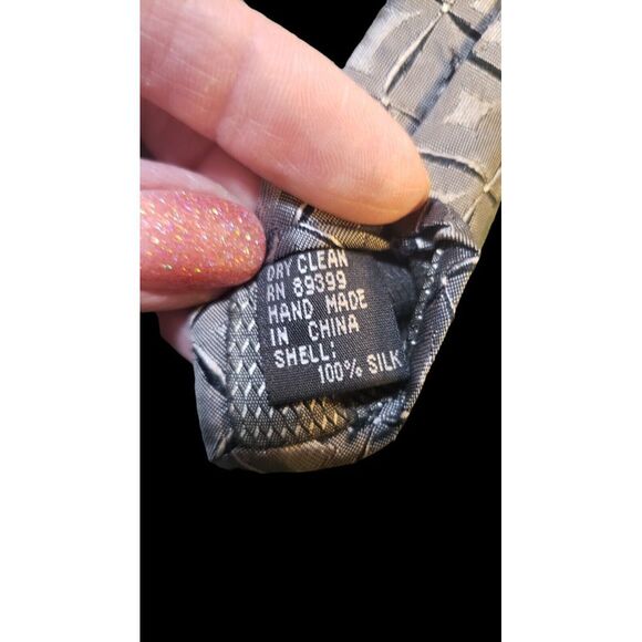 Louis Roth 100% Silk Tie Tan Black Geometric Business Mens Necktie No Tag - Picture 8 of 12